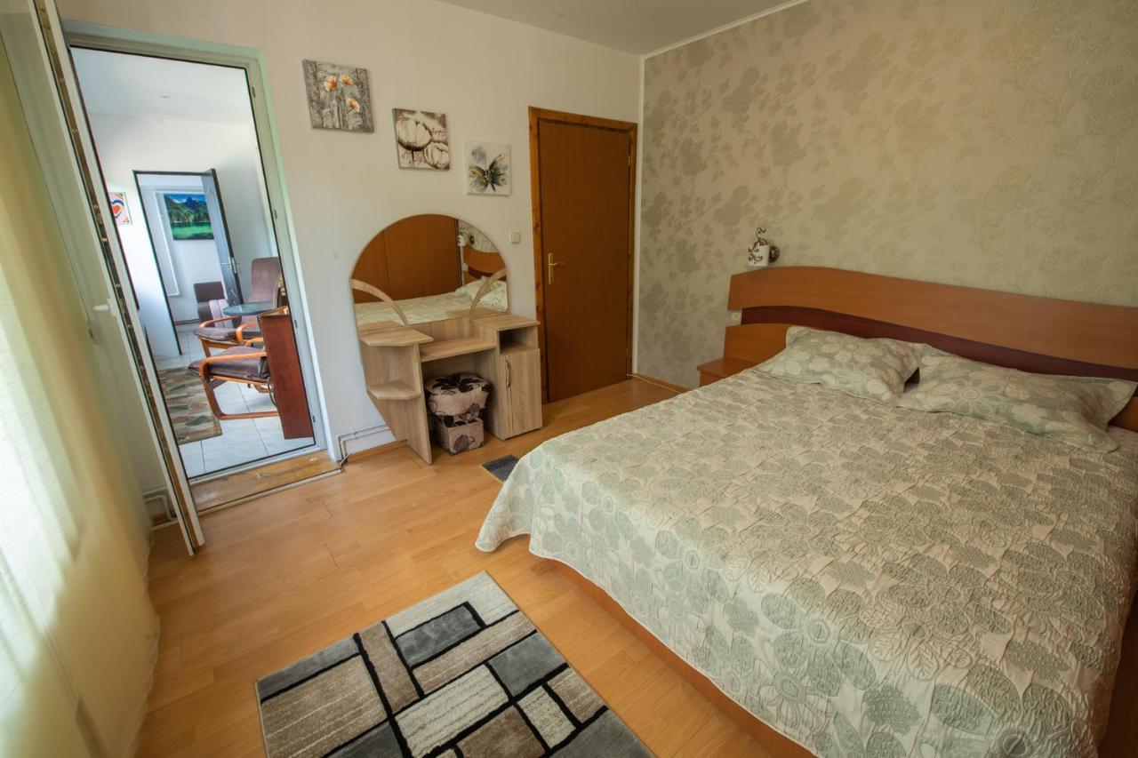 Monik Apartament Синая Экстерьер фото